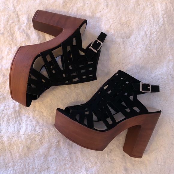 Black Kathleen Peep Toe Platform Heels - Picture 1 of 7